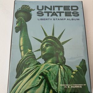Vintage 1975 United States Liberty Stamp Album - Green.